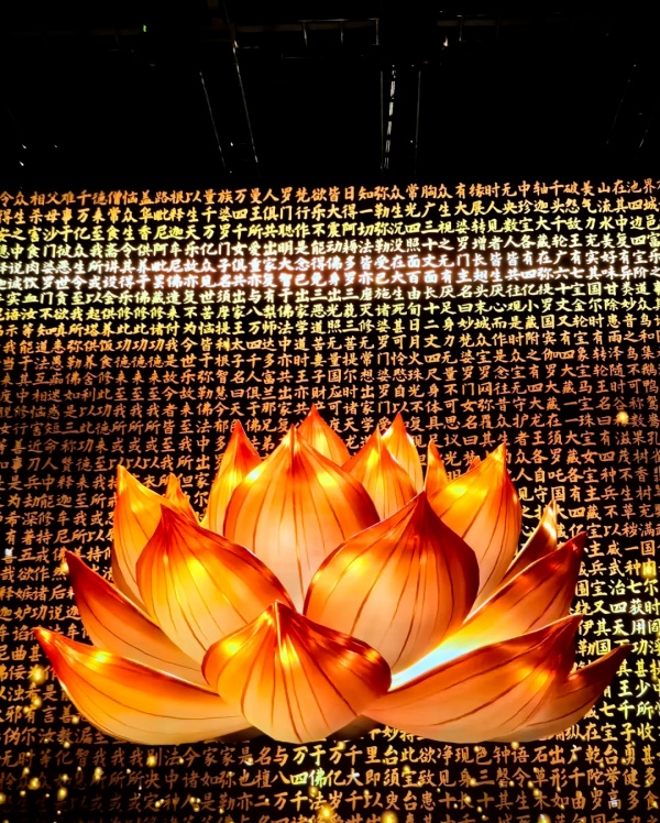 耗資9億的寧波彌勒數(shù)字博物館！年輕人在這里拜佛許愿！??！