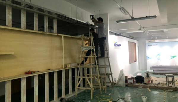 把展廳搬進辦公樓!一進門,就是企業(yè)最強名片 企業(yè)展廳設(shè)計的小竅門