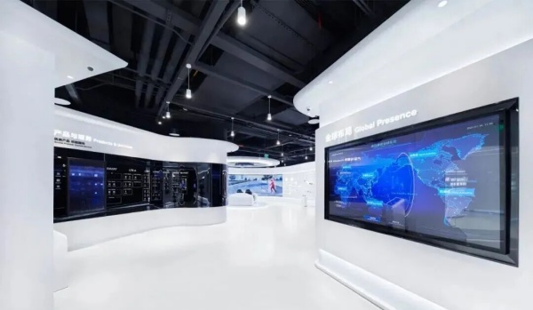 移遠科技展廳：解鎖萬物互聯(lián)的未來秘境