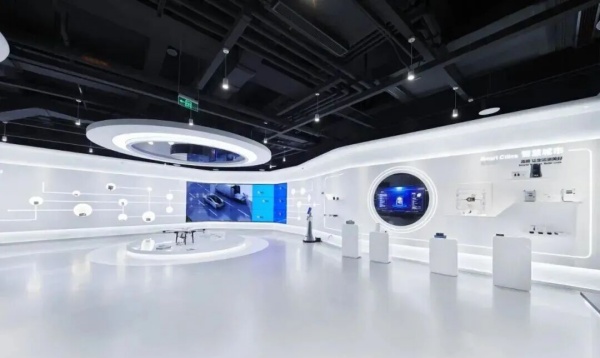 移遠科技展廳：解鎖萬物互聯(lián)的未來秘境